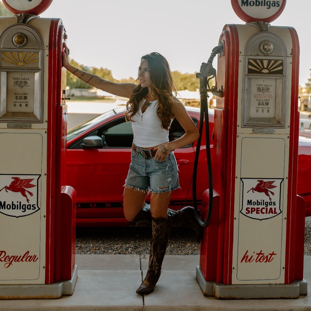 Meet your Posher, Amanda